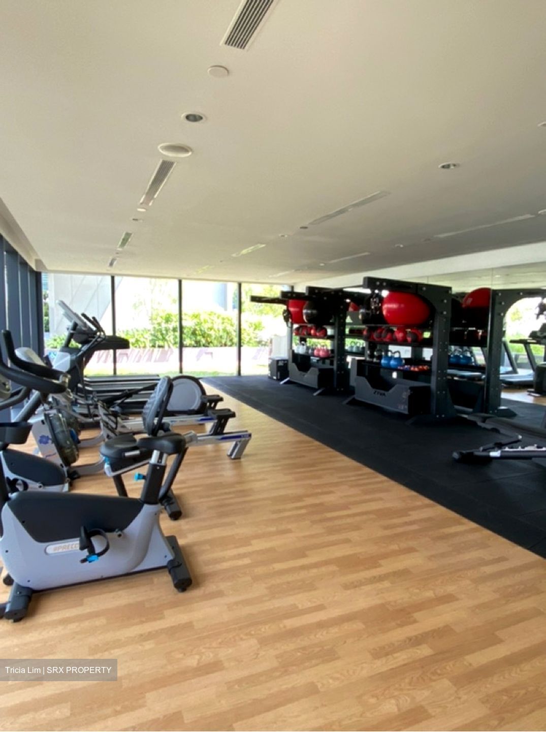 Woods Square (D25), Office #495925941